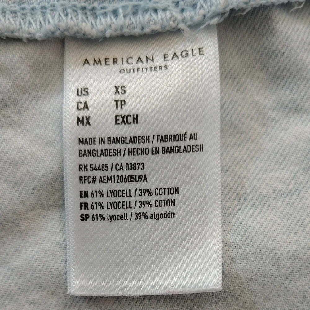 American Eagle Outfitters Light Blue Denim-Effect Button Front Camisole - Picture 9 of 9